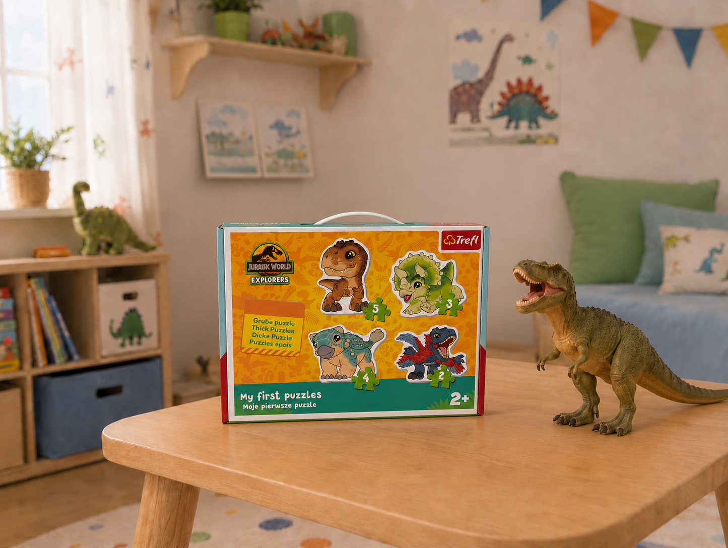 Pierwsze grube puzzle dla dzieci Trefl Baby Urocze Dinozaury Jurassic World z uśmiechniętym tyranozaurem i triceratopsem dla 2 latka